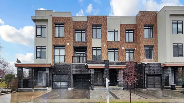 4 Glenngarry CRES, Vaughan, ON L6A 4Z4