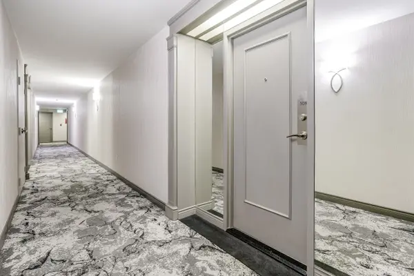 1 Clark AVE W #508, Vaughan, ON L4J 7Y6