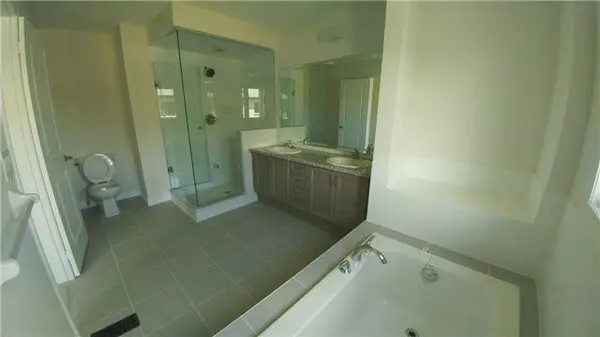 27 Collier CRES, Markham, ON L6E 0T2