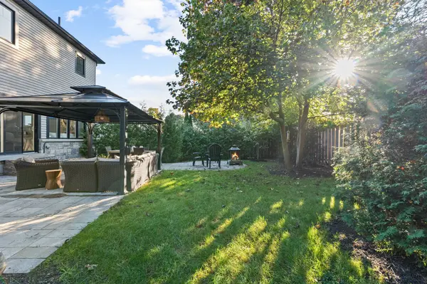 258 Andrew ST, Newmarket, ON L3Y 1H2