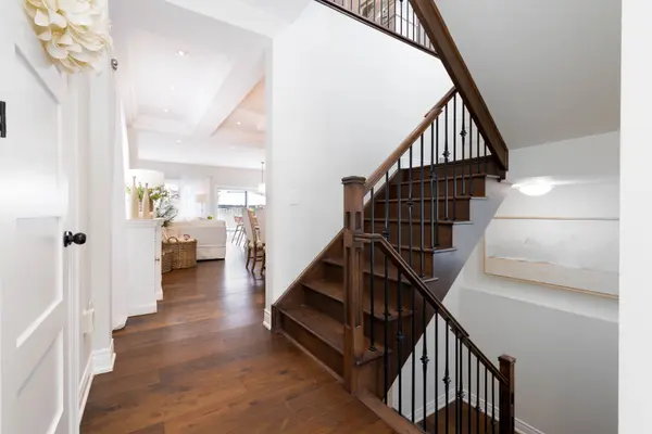 258 Andrew ST, Newmarket, ON L3Y 1H2