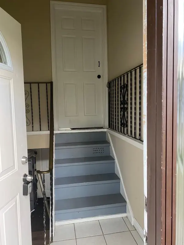 31 Bernick DR, Barrie, ON L4M 5C1