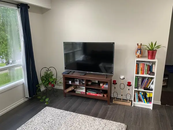 31 Bernick DR, Barrie, ON L4M 5C1