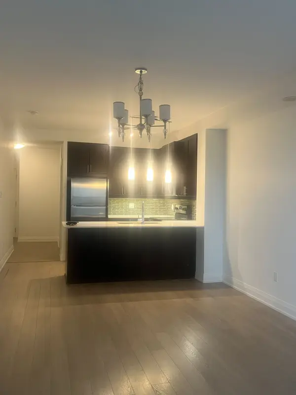 15 Maple AVE #510, Barrie, ON L4N 1R7