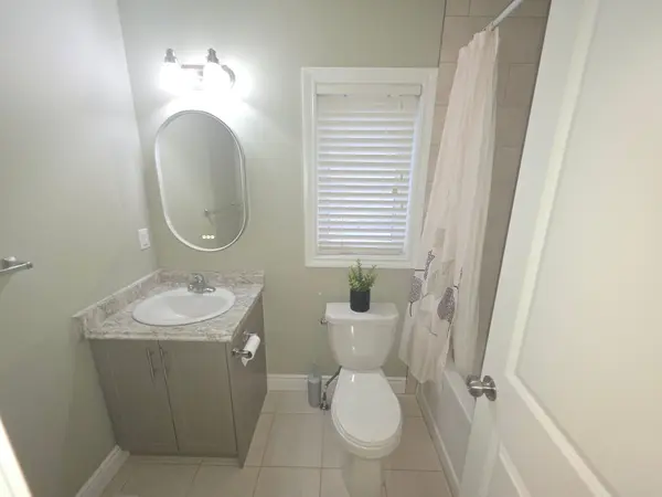 22 Evans ST, Tay, ON L0K 2A0