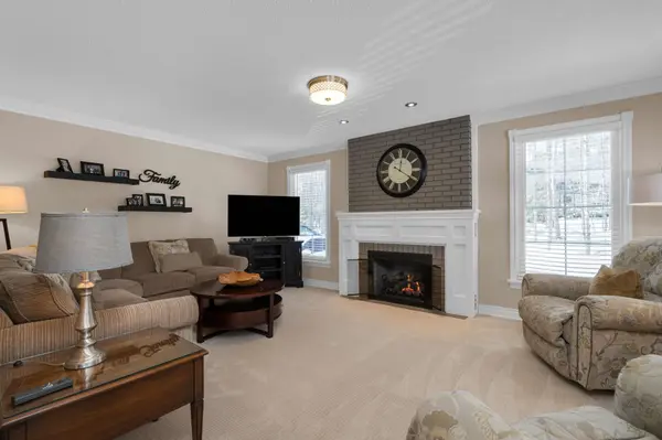 1897 Marchmont RD, Severn, ON L3V 6H2