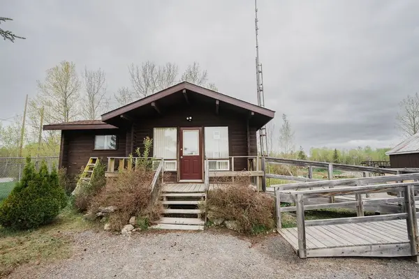 35 Niven ST S, Temiskaming Shores, ON P0J 1R0