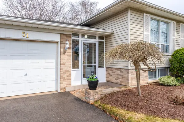 51 Faludon DR, Halton Hills, ON L7G 1H8