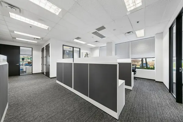 1111 International BLVD #102, Burlington, ON L7L 6W1