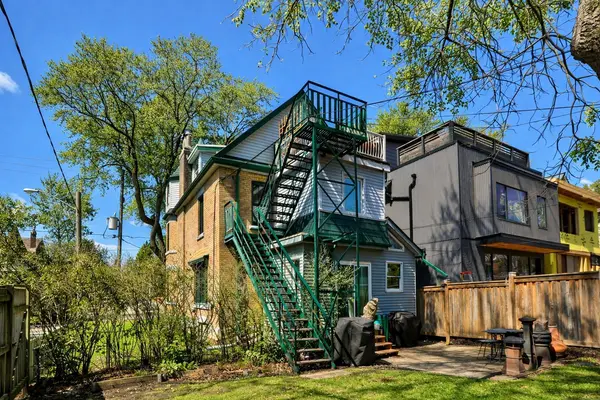 341 Sunnyside AVE, Toronto W01, ON M6R 2R7