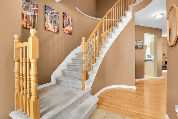 162 Redcliff AVE, Barrhaven, ON K2J 5J7