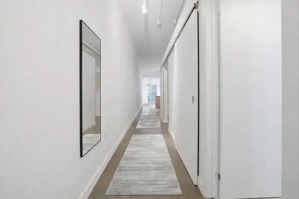 66 Bay ST S #511, Hamilton, ON L8P 4Z6