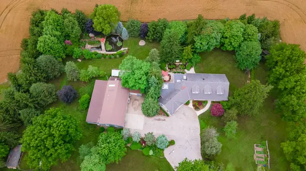 2416 Sunningdale RD W, Middlesex Centre, ON N6H 5L2