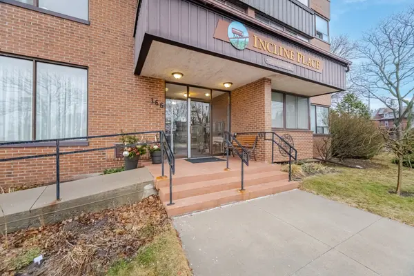 166 Mountain Park AVE #201, Hamilton, ON L8V 1A1