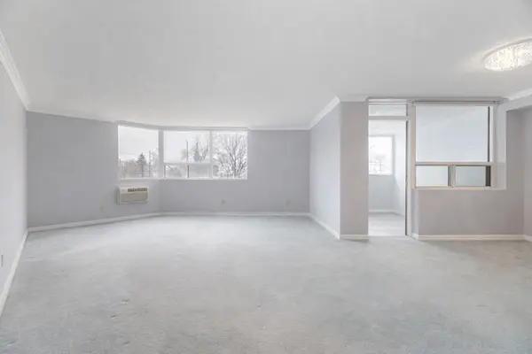 166 Mountain Park AVE #201, Hamilton, ON L8V 1A1