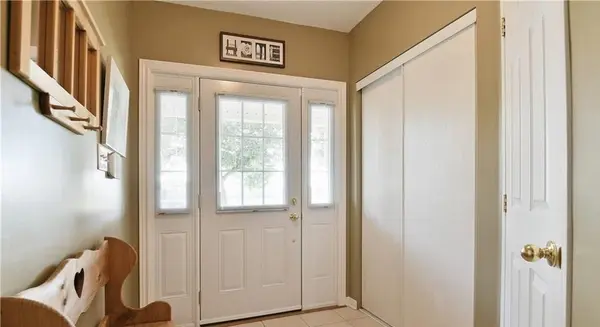 32 RIVERSTONE DR N, Barrhaven, ON K2J 4X7