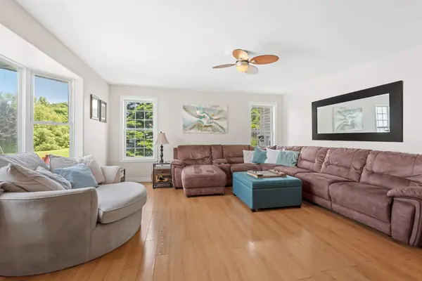 26 BOXEN HARBOUR LN, Frontenac Islands, ON K0H 2Y0