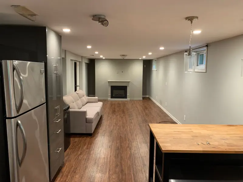 319 Hillcroft ST #Lower, Oshawa, ON L1G 2M1