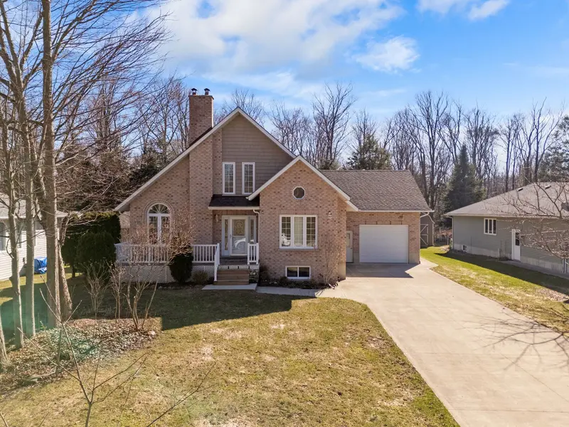 207 Birch CRES, Huron-kinloss, ON N0G 2R0