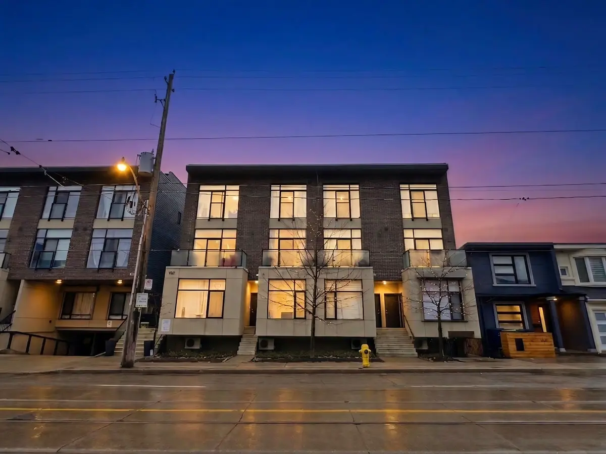 1321 Gerrard ST E #10, Toronto E01, ON M4L 1Y8