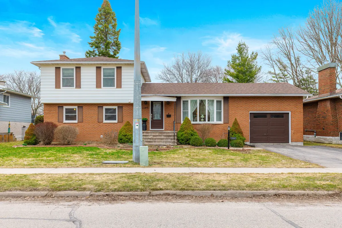 1243 Alwington ST, Brockville, ON K6V 6A3