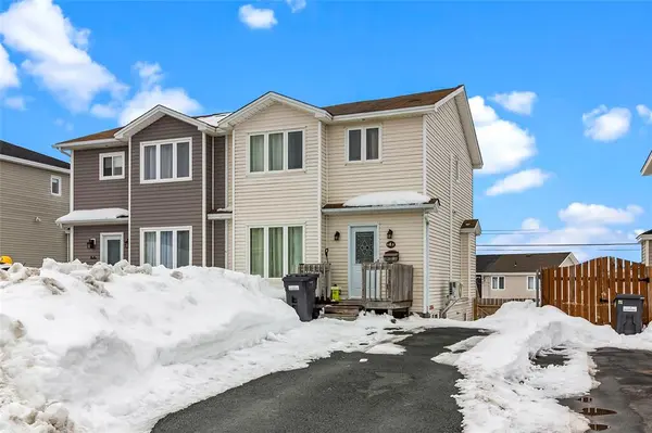 6 Stojko Place,  Mount Pearl,  NL A1N4Z5