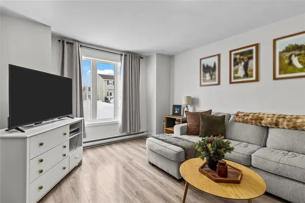 6 Stojko Place, Mount Pearl, NL A1N4Z5