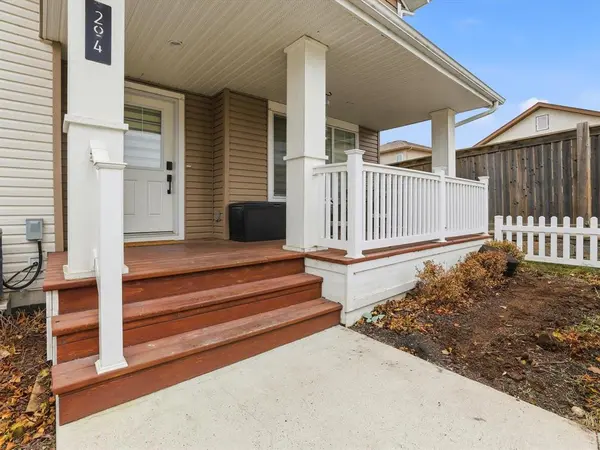 280 Amber TRL, Winnipeg, MB R2P 1T6