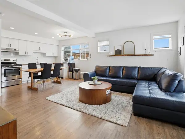 280 Amber TRL, Winnipeg, MB R2P 1T6