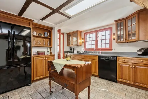 6 Hanover Rd, Florham Park Boro, NJ 07932