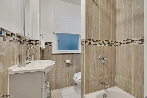 110 N 17Th St, East Orange City, NJ 07017