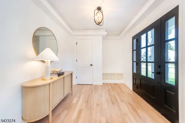 196 Vinton Circle, Fanwood Boro, NJ 07023