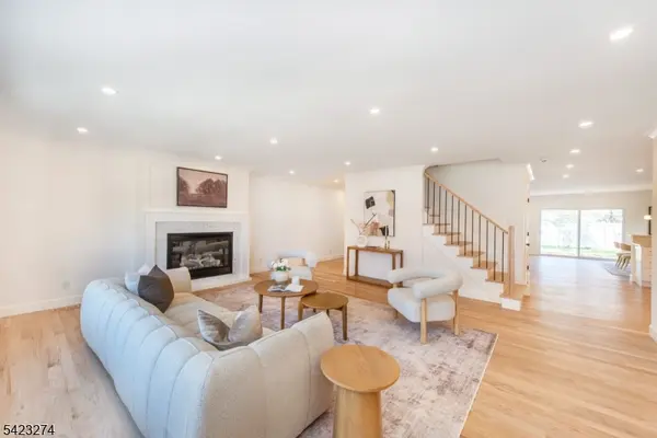 196 Vinton Circle, Fanwood Boro, NJ 07023