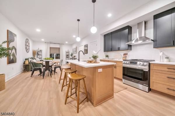 20 Encampment Ct U207 #207, Montville Twp., NJ 07082