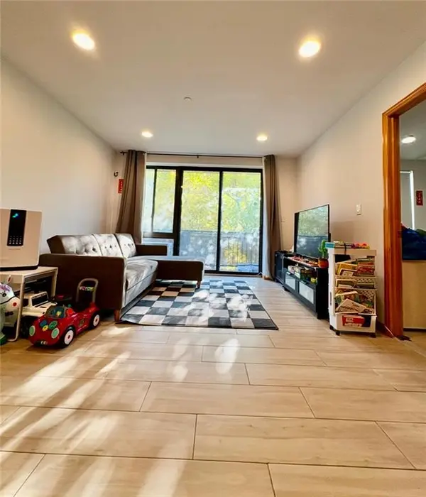 229 55th ST #3A, Brooklyn, NY 11220