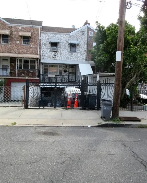 3334 Tiemann AVE, Bronx, NY 10469