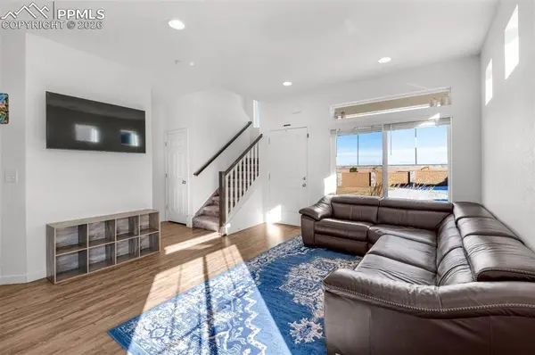 6407 Rockcorry HTS, Colorado Springs, CO 80927