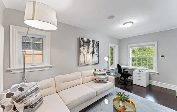 112 Mason BLVD, Toronto C04, ON M5M 3E3