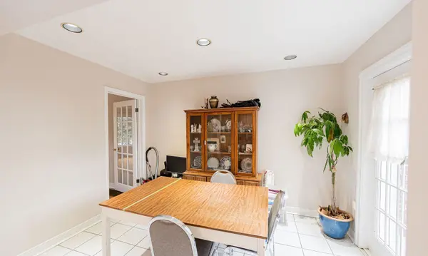 775 Wilson Heights BLVD, Toronto C06, ON M3H 2W1