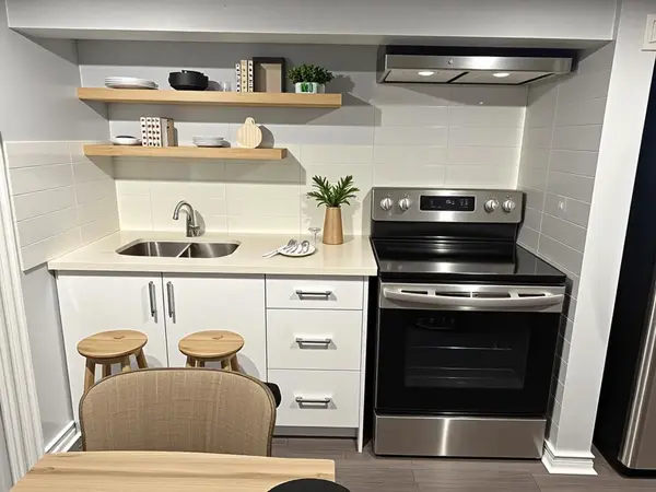 194 Concord AVE #Basement, Toronto C01, ON M6H 2P3