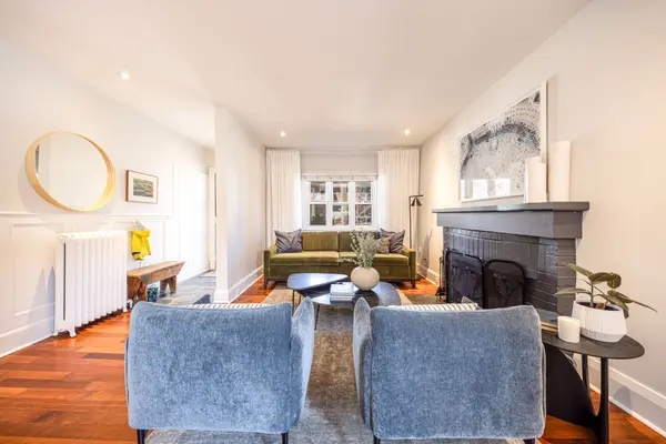 65 Benson AVE, Toronto C02, ON M6G 2H7