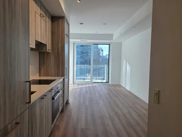 634 Church ST #1408, Toronto C08, ON M4Y 0G9