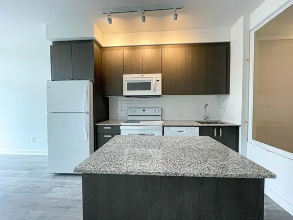 1010 Dundas ST E #109, Whitby, ON L1N 2K2