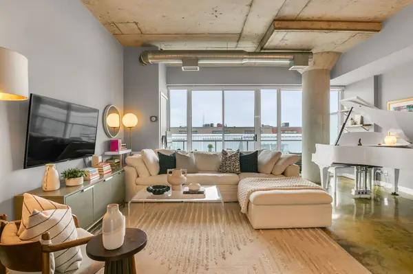 201 Carlaw AVE #411, Toronto E01, ON M4M 2S3