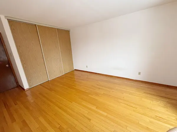 37 Amberley DR, Toronto E04, ON M1R 4K5