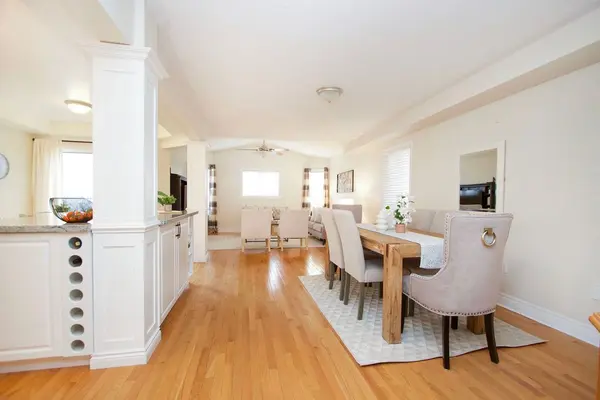 200 Bathgate CRES, Clarington, ON L1E 0B5