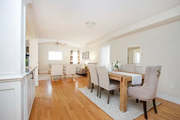 200 Bathgate CRES, Clarington, ON L1E 0B5