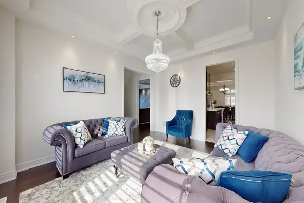 44 Micklefield AVE, Whitby, ON L1P 0C4