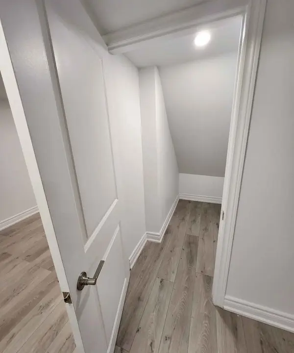 127 Gillett DR #BASEMENT, Ajax, ON L1Z 0C1