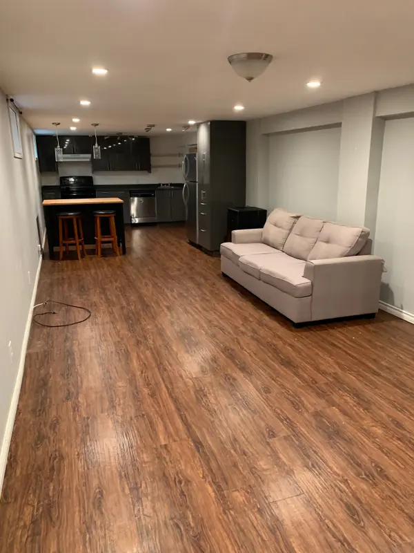 319 Hillcroft ST #Lower, Oshawa, ON L1G 2M1